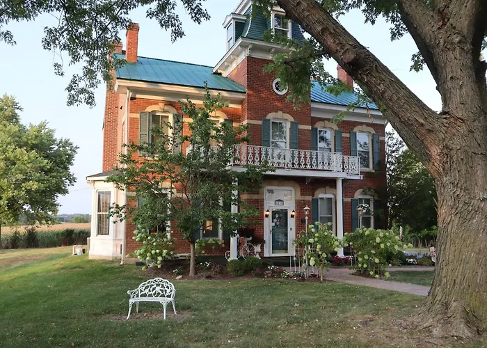 Cloran Mansion Bed & Breakfast